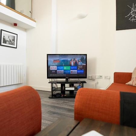 Stunning Mezzanine Apartment Near City Centre Cardiff Ngoại thất bức ảnh