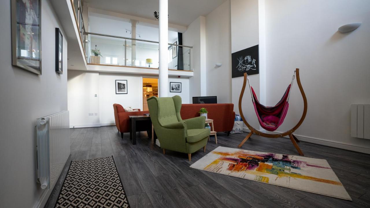 Stunning Mezzanine Apartment Near City Centre Cardiff Ngoại thất bức ảnh
